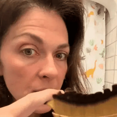 OmiBrush en mouvement sur le visage, drainage lymphatique en action